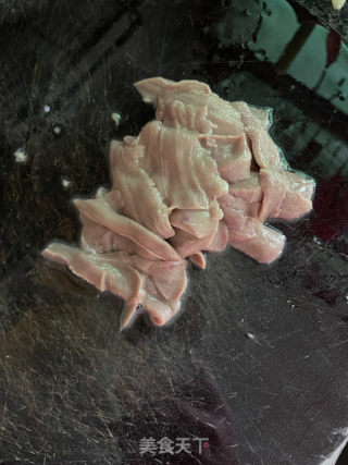 水煮腰片的做法步骤：3
