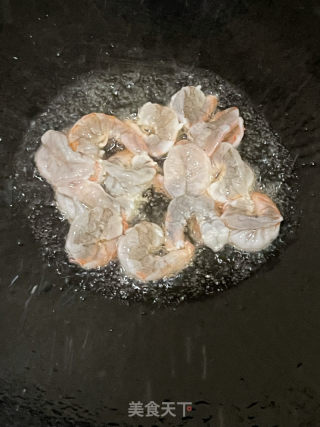 芦笋炒虾仁的做法步骤：5