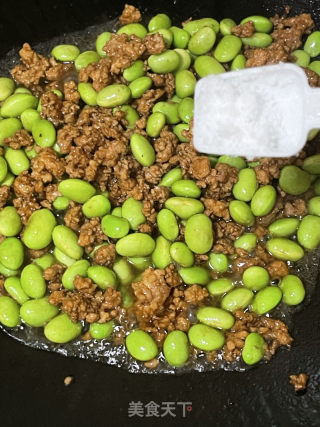 肉沫烧毛豆的做法步骤：7