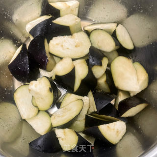 烧茄子的做法步骤：1