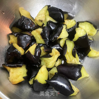 烧茄子的做法步骤：2