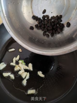 豆豉辣椒炒苦瓜的做法步骤：5