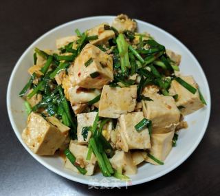 肉末鸡蛋韭菜炒老豆腐的做法步骤：9