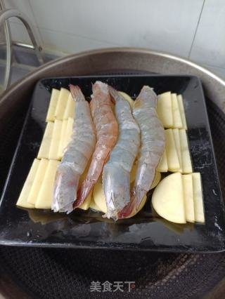 原味鲜虾蒸土豆的做法步骤：5
