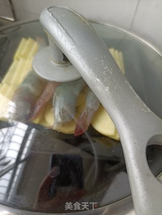 原味鲜虾蒸土豆的做法步骤：6