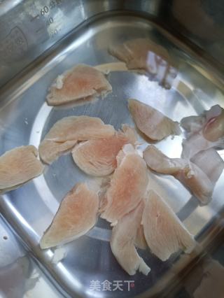 胡萝卜拌鸡胸肉的做法步骤：6