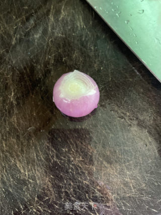 炸猪颈肉的做法步骤：3