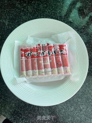 蟹柳滑蛋的做法步骤：1