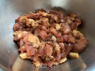 咸蛋黄肉粽的做法步骤：4