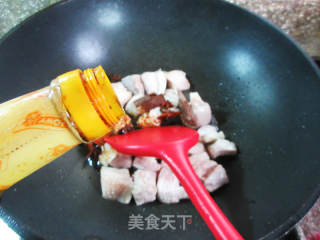 黄花菜百叶结烧猪肉的做法步骤：4