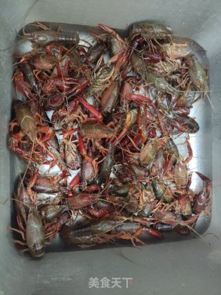 红烧小龙虾的做法步骤：1