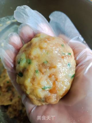 土豆肉沫麦饼的做法步骤：9
