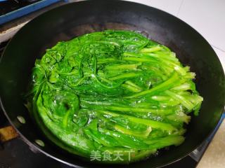 油麦菜鸡蛋麦饼的做法步骤：3