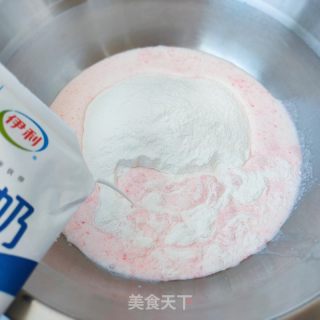 自制草莓味雪糕的做法步骤：3
