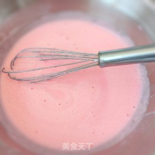 自制草莓味雪糕的做法步骤：4