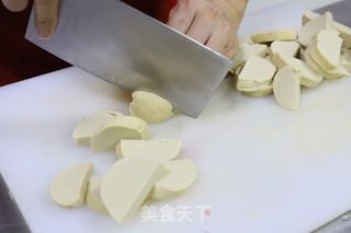 香糟素鸡的做法步骤：1
