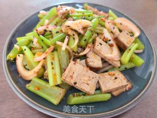五香豆腐芹菜拌洋葱的做法步骤：8