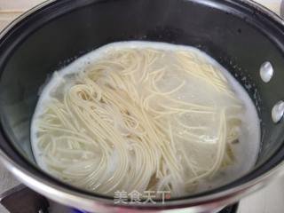 豆腐香葱捞面的做法步骤：8