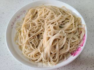 豆腐香葱捞面的做法步骤：11