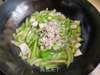 丝瓜虾皮豆腐汤的做法步骤：5