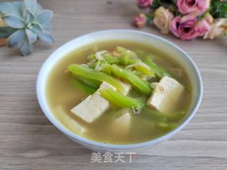 丝瓜虾皮豆腐汤的做法步骤：6