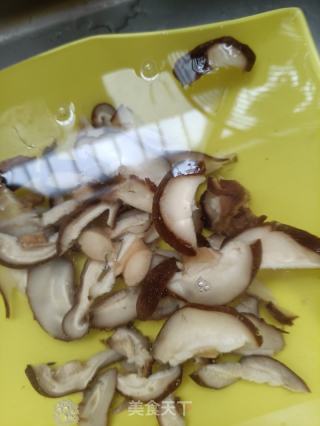 菜芯香菇炒蛋的做法步骤：6