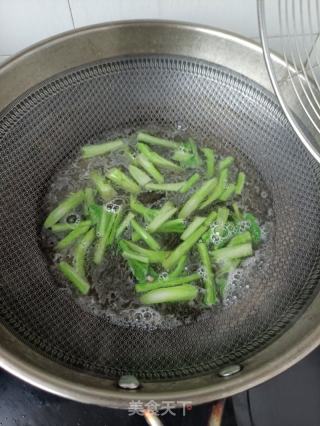 菜芯香菇炒蛋的做法步骤：7