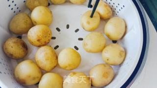 孜然小土豆的做法步骤：1