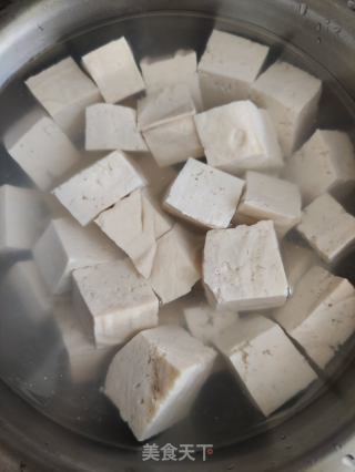 杏鲍菇焖老豆腐的做法步骤：1