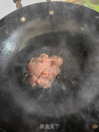 青椒炒牛肉的做法步骤：6