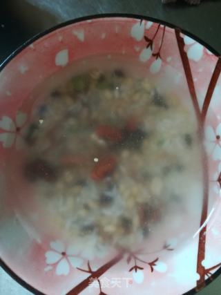 蘑菇拌饭的做法步骤：2
