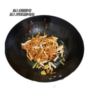 菌菇炒肉的做法步骤：5
