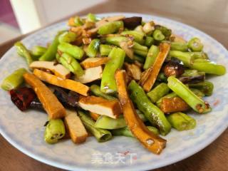 四季豆炒豆干的做法步骤：9