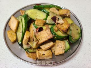 黄瓜炒豆腐的做法步骤：6