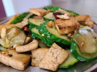黄瓜炒豆腐的做法步骤：7
