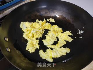 豇豆包菜鸡蛋炒米面的做法步骤：5