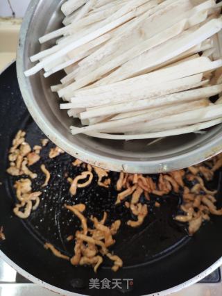 杏鲍菇洋葱炒肉丝的做法步骤：5