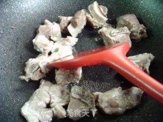 鸡蛋茭白烧排骨的做法步骤：5