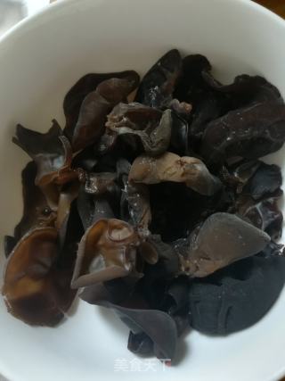 素菜豆腐木耳包子的做法步骤：5
