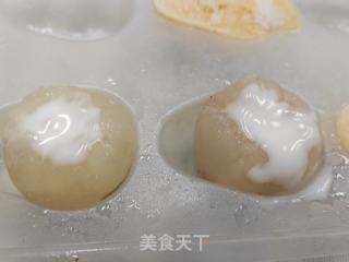 荔枝酸奶冻的做法步骤：3