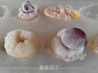 荔枝酸奶冻的做法步骤：5