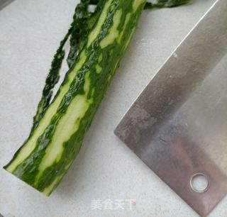 鸽胗拌黄瓜的做法步骤：1