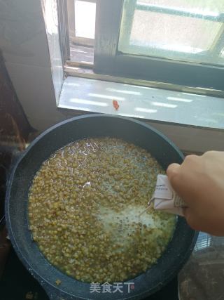 绿豆牛乳冰棍的做法步骤：2