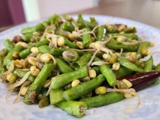 豇豆炒绿豆芽的做法