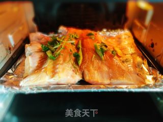 椒香烤鱼的做法步骤：4