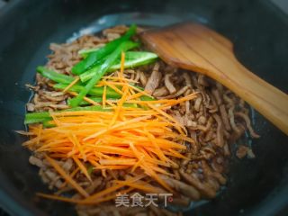 家常炒肉丝的做法步骤：5