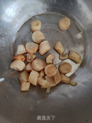 瘦肉瑶柱节瓜汤的做法步骤：5