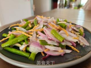 豇豆洋葱拌馓子的做法步骤：8