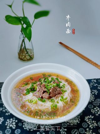 牛肉面的做法步骤：1