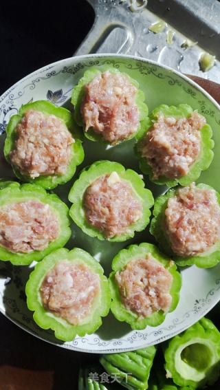 猪肉馅酿苦瓜的做法步骤：8